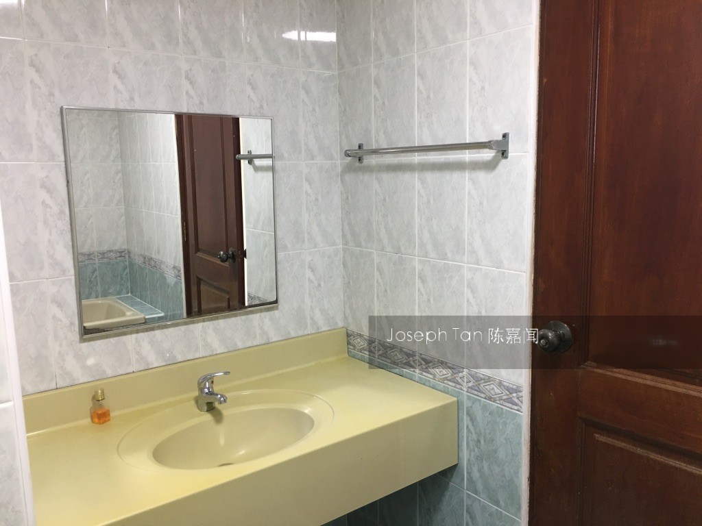 Regal Court (D12), Apartment #130930082